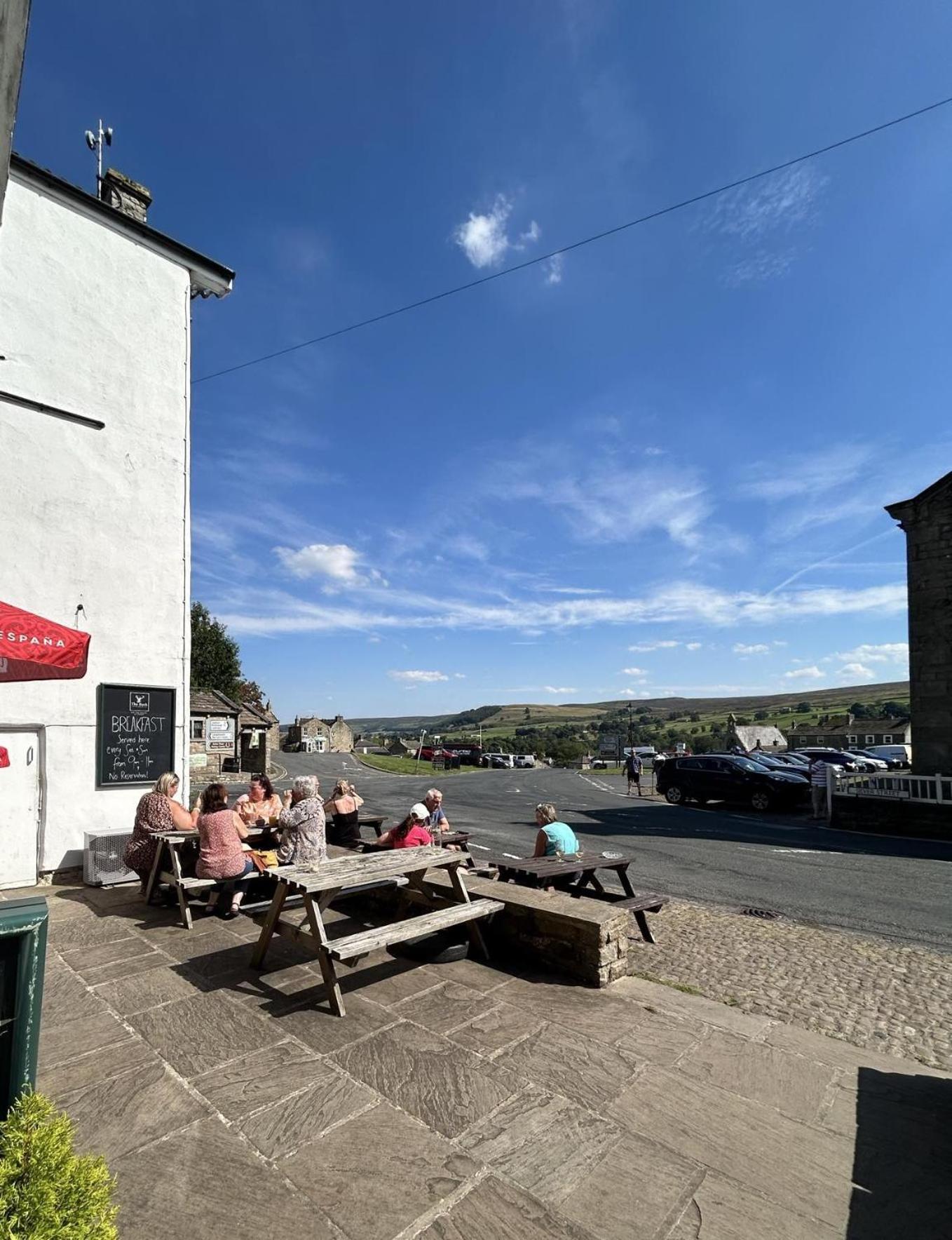 The Buck Hotel Reeth Buitenkant foto