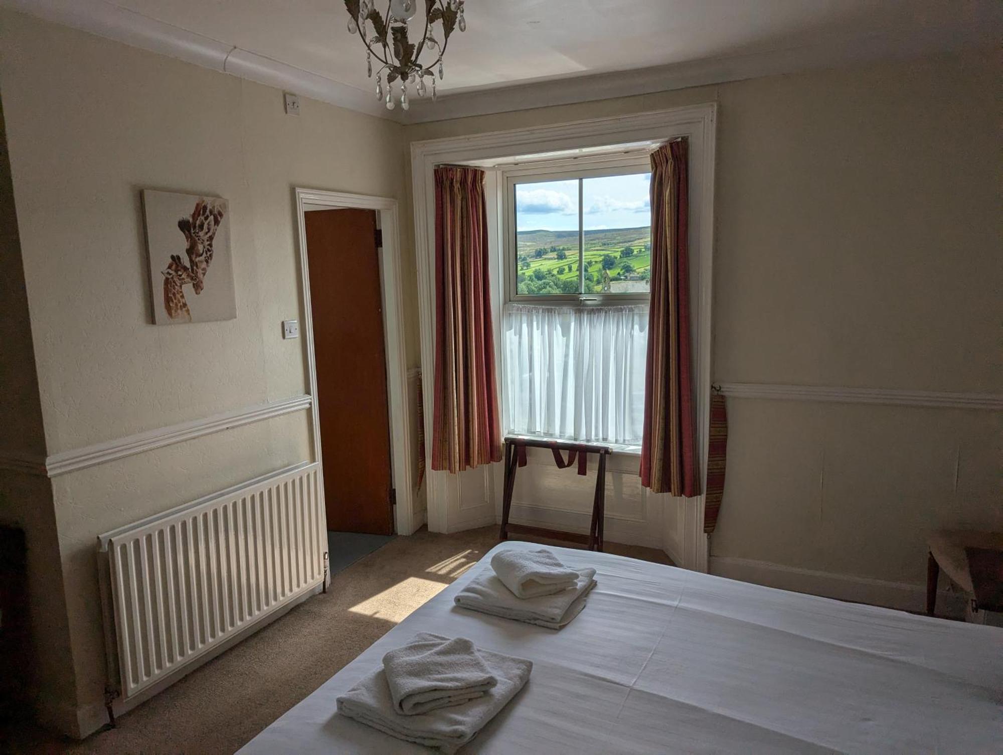 The Buck Hotel Reeth Buitenkant foto